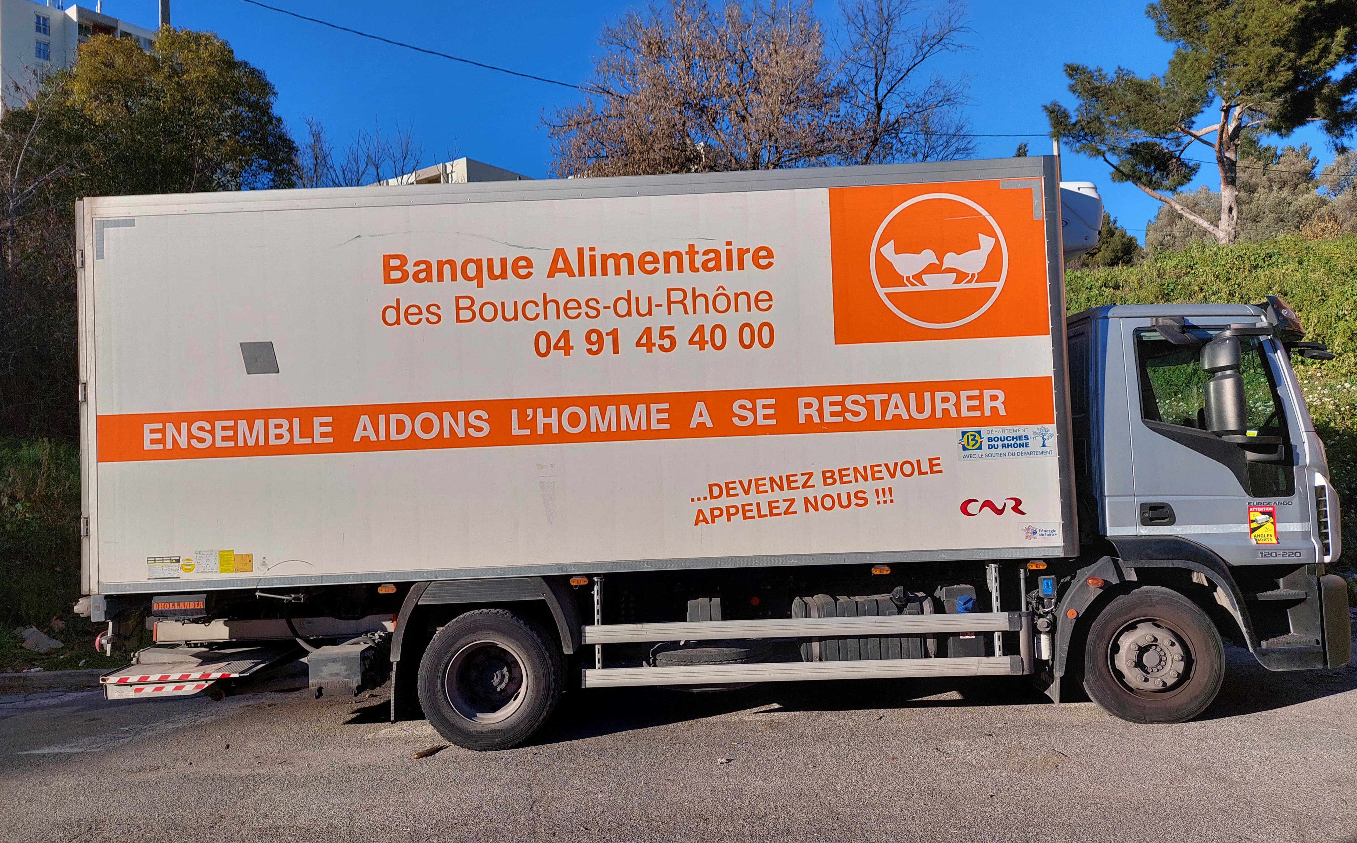 Camion Banque Alimentaire des Bouches-du-Rhône